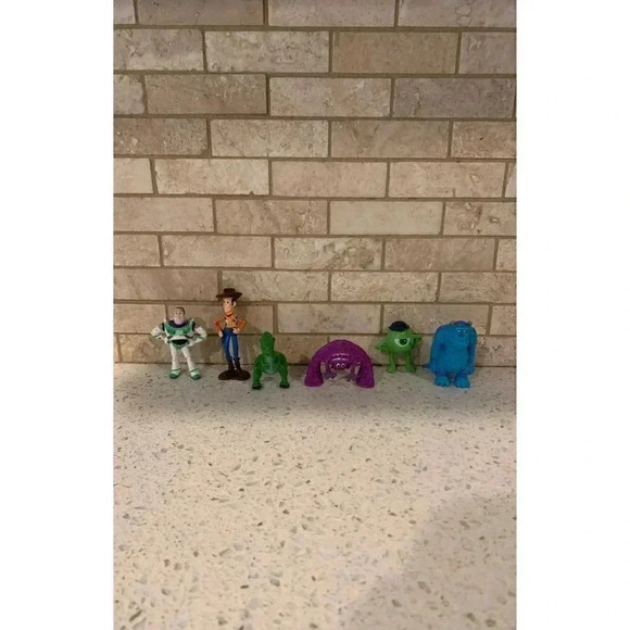 Disney mini figurines. BL - Picture 1 of 12